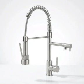 Torneira Gourmet Aveline prateada monocomando com bica flexível e extensível