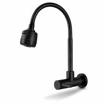 Torneira Gourmet de Parede Ravelli Valenne preta com ducha flexível
